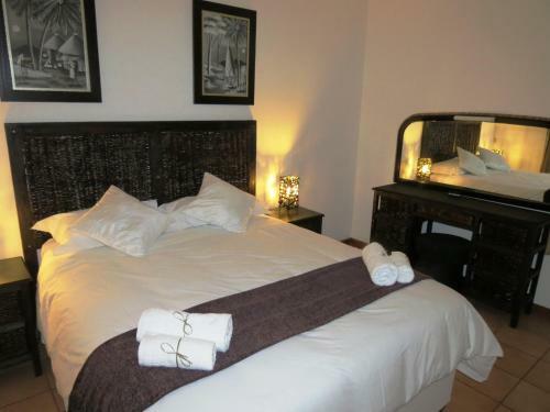 Meerkatplaats Guesthouse And B&B