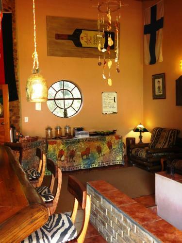 Meerkatplaats Guesthouse And B&B