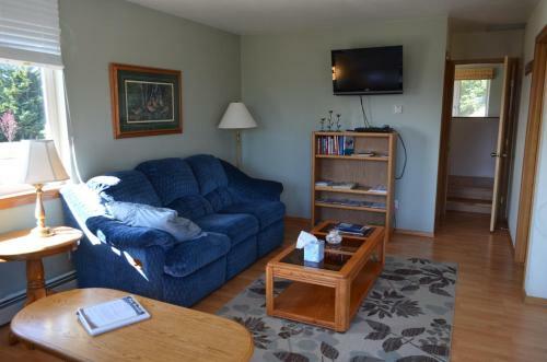 Bay Ave Bed And Breakfast Inn