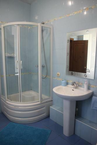 Vodoley Hotel