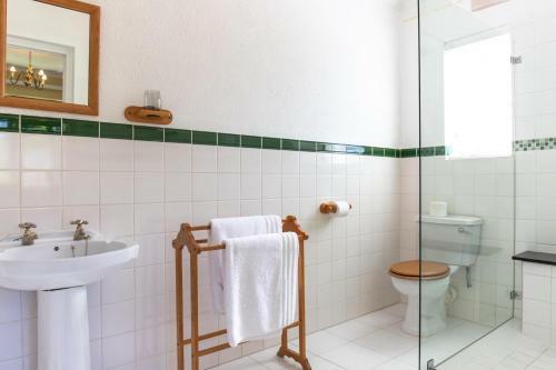 Hostal Knightsbury Guest House