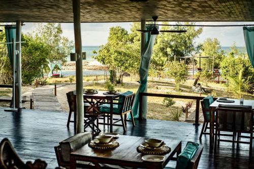 Coral Lodge 15.41
