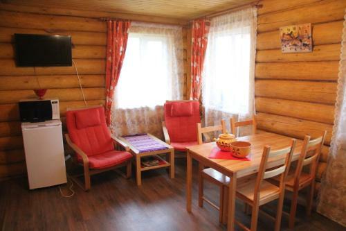 Uksovo Cottages