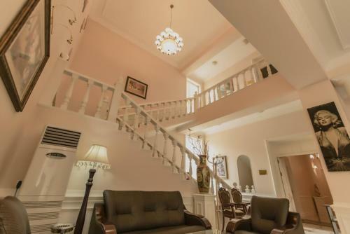 Konstantin Hotel