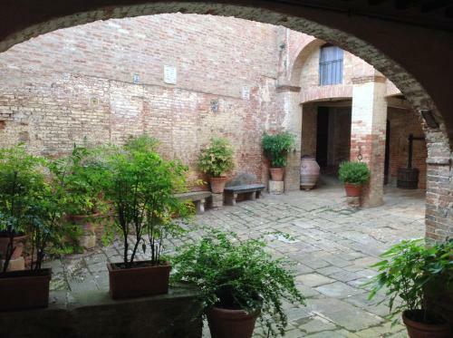 Viviendas Turisticas Borgo La Grancia