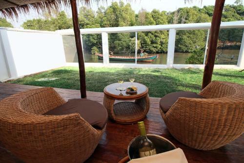 Hostal Sunset Lounge