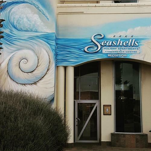 Seashells Luxury Apartments And B&B