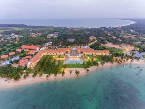 Hotel Amaya Beach Passikudah