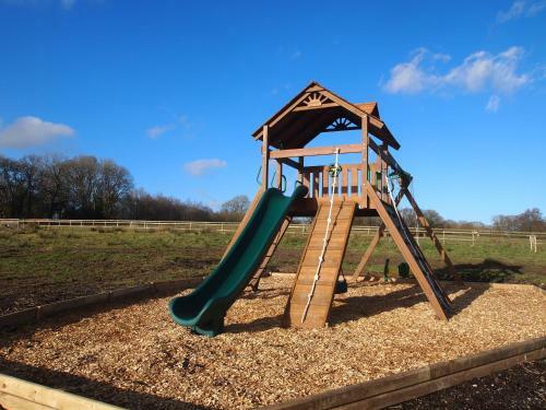 Cwmcrwth Farm Holiday Cottages