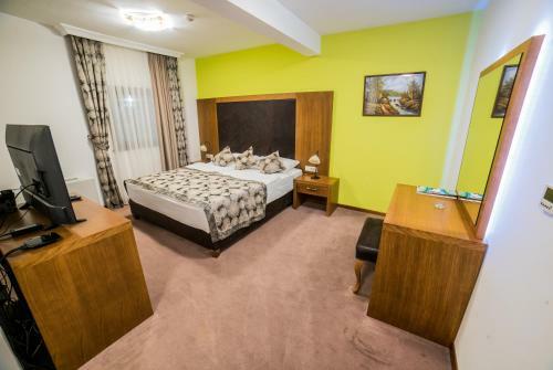 Ethno Village Stanisici & Hotel Pirg
