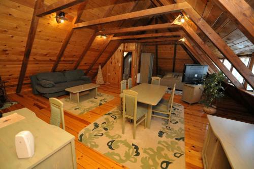 Ethno Village Stanisici & Hotel Pirg