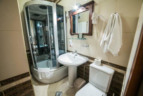 Ethno Village Stanisici & Hotel Pirg
