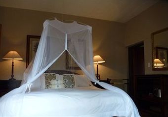 Mvuradona Safari Lodge
