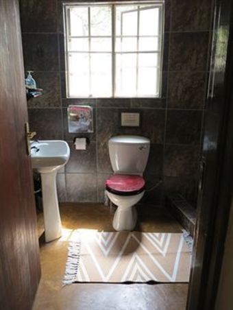 Mvuradona Safari Lodge