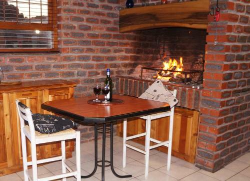 Hostal White Shark Guest House