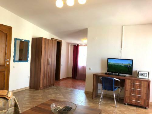 Axenia Hotel