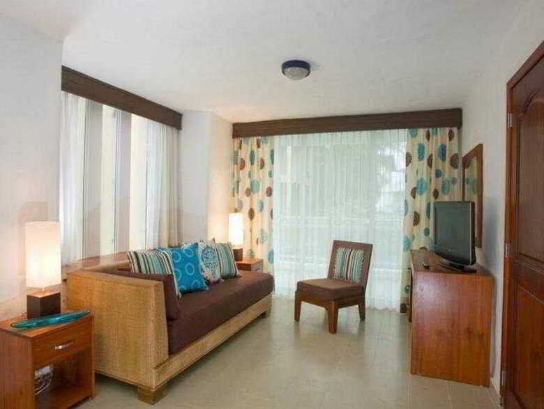 Hotel Grand Paradise Playa Dorada All Inclusive