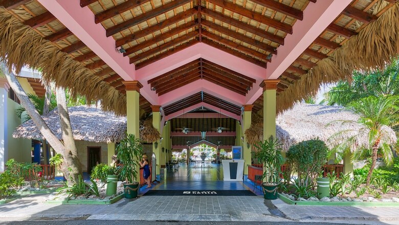 Hotel Playabachata Spa Resort
