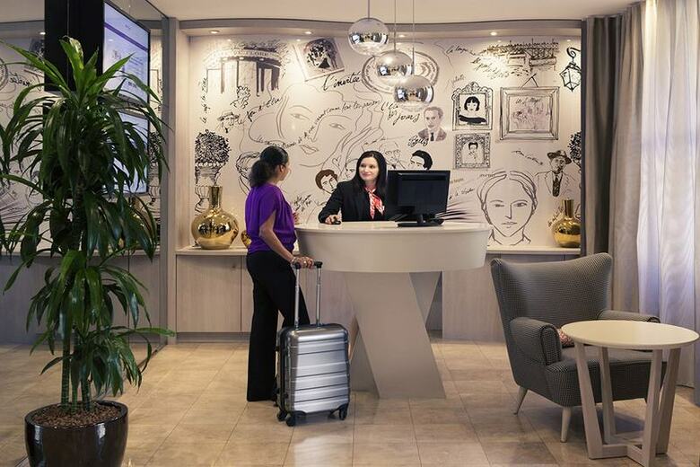 Hotel Mercure Raspail Montparnasse