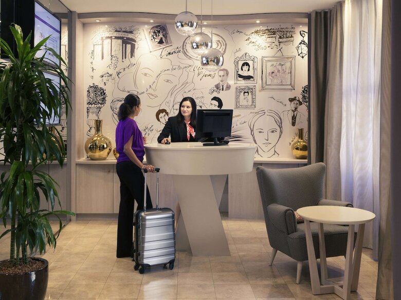 Hotel Mercure Raspail Montparnasse