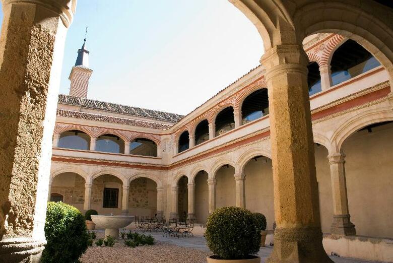 Hotel San Antonio El Real
