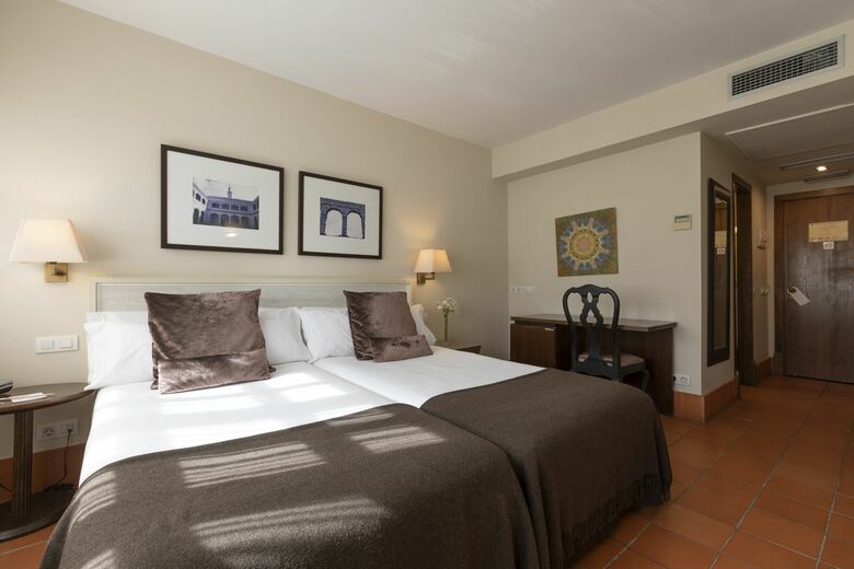 Hotel San Antonio El Real
