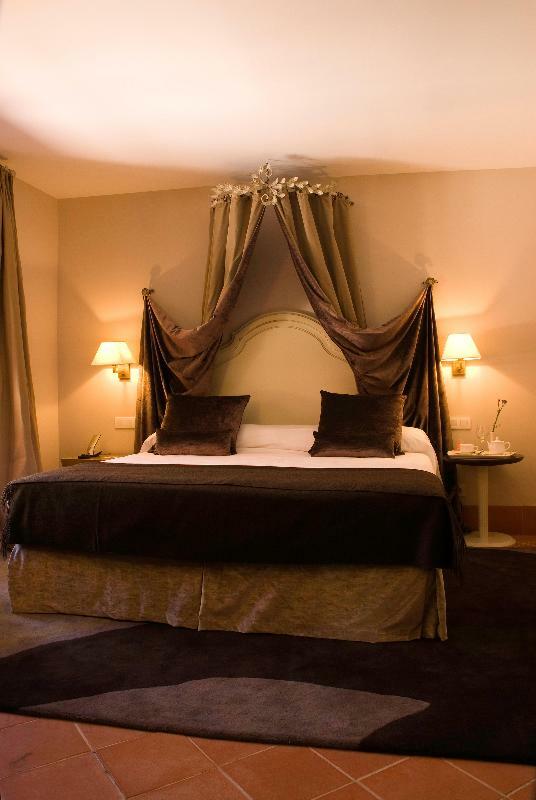 Hotel San Antonio El Real