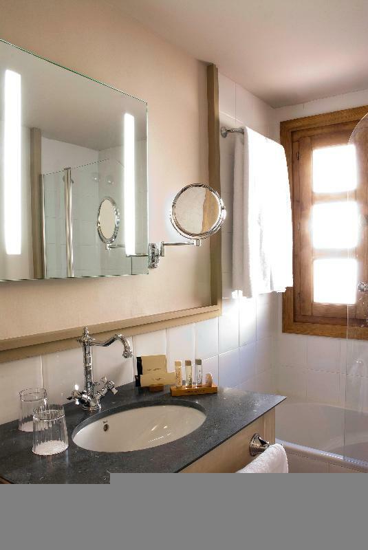 Hotel San Antonio El Real