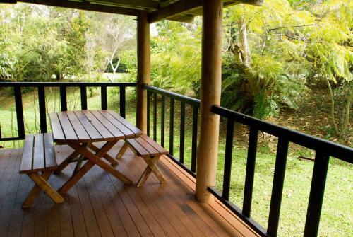 Lake Eacham Tourist Park & Cabins