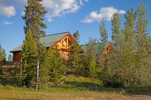 Hotel Lac Le Jeune Wilderness Resort