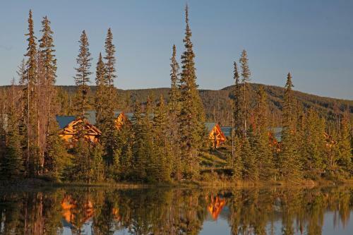 Hotel Lac Le Jeune Wilderness Resort