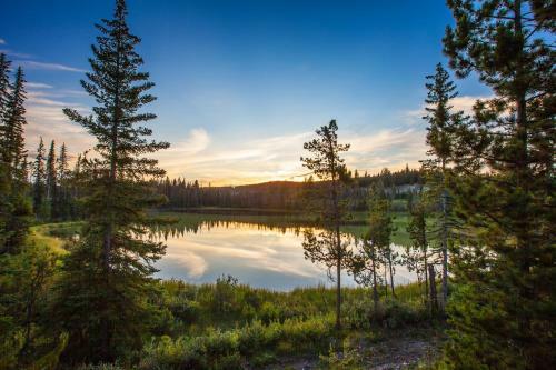 Hotel Lac Le Jeune Wilderness Resort