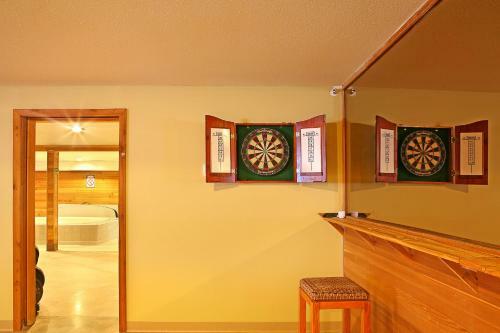 Hotel Lac Le Jeune Wilderness Resort