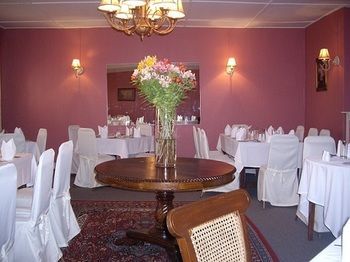 Hotel The Hill Club