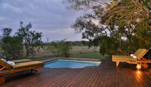 Hostal Rhino Walking Safaris