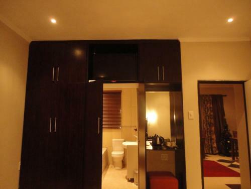 Hostal Big Five Guest House