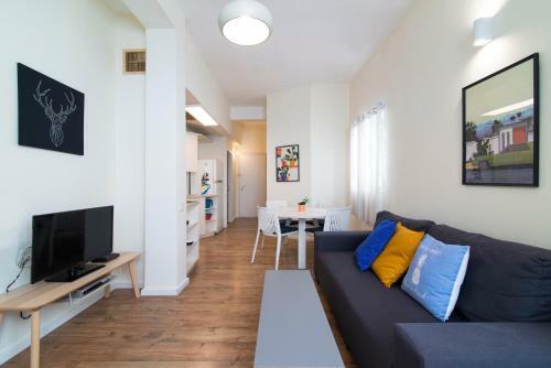 Ziv Apartments- Nahum Hanavi Street