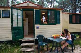 Hostal Camping Village Fabulous