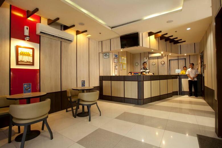 Hotel 99