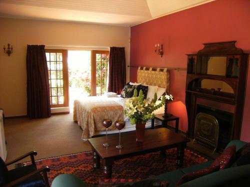 Hostal Village Green Guest House