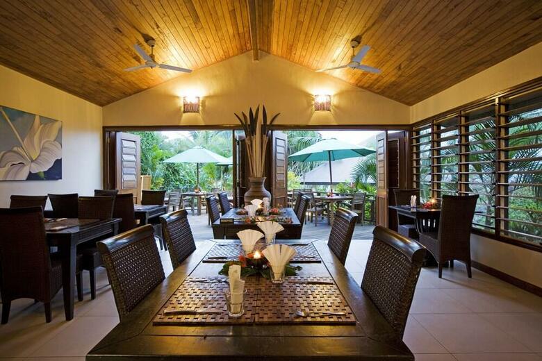Hotel Mangoes Resort