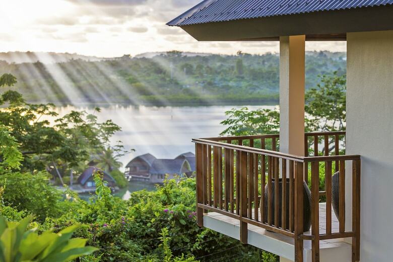 Hotel Mangoes Resort