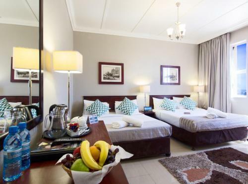Albany Hotel