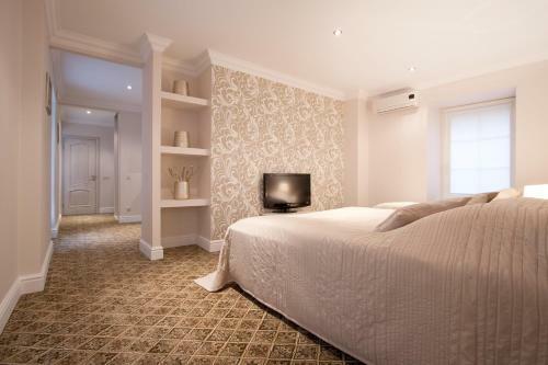 Real House Apartments