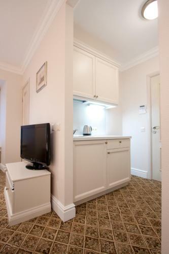 Real House Apartments