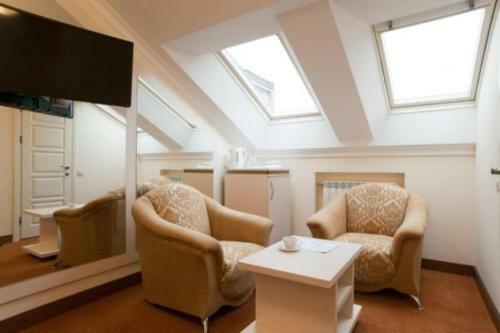 Hotel 7 Sky On Shchorsa Street