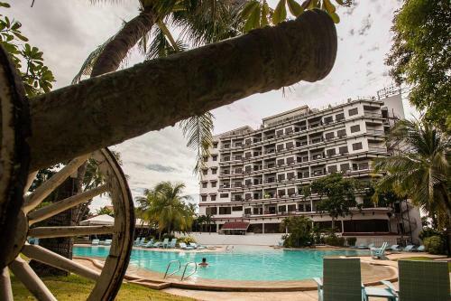 Hotel Cebu White Sands Resort And Spa