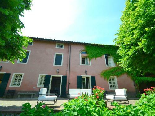 Hostal Holiday Home La Cumbre Lucca