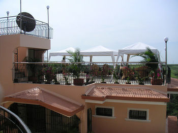 Hostal Royal Taal Inn