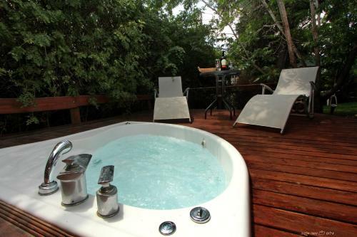 Under The Walnut Tree Shade Lodge
